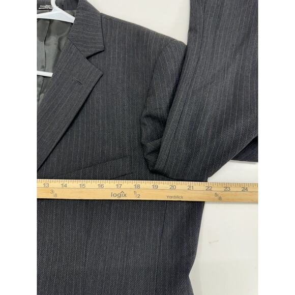 Cross & Winsor Mens Suit Coat 42R Gray Pinstripe Two Button Up Single Breasted - Picture 14 of 16